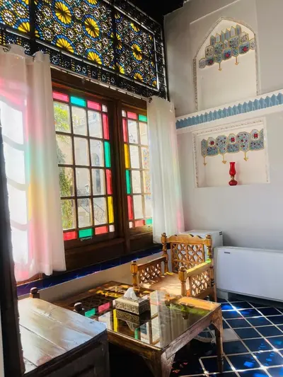 اقامتگاه سنتی آناهید - واحد شاهنشین