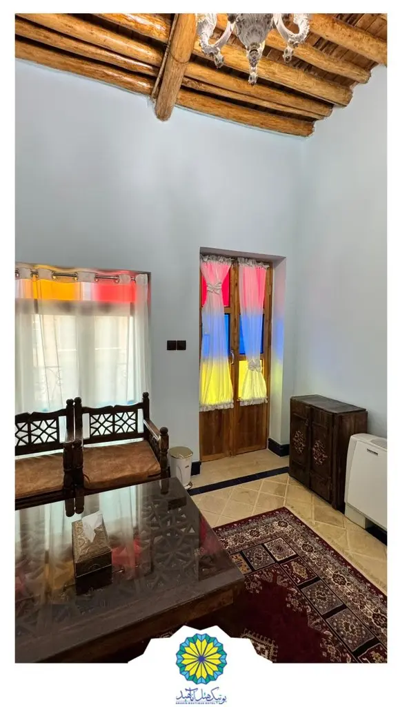 اقامتگاه سنتی آناهید - واحد نسترن