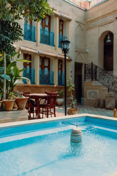 اقامتگاه سنتی آناهید - واحد ارغوان