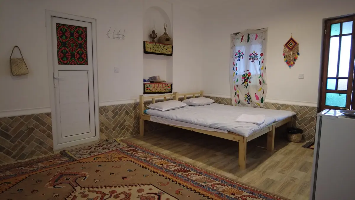 بوم گردی خورشید سرخان - واحد طارمه 2