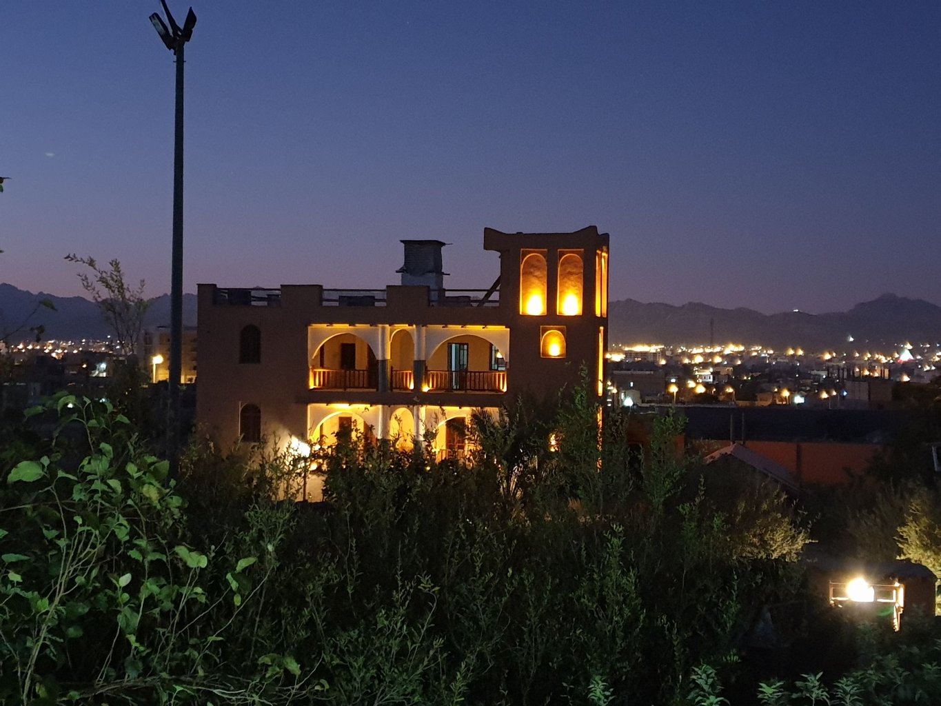 بومگردی خورشید سرخان - واحد کومه 2