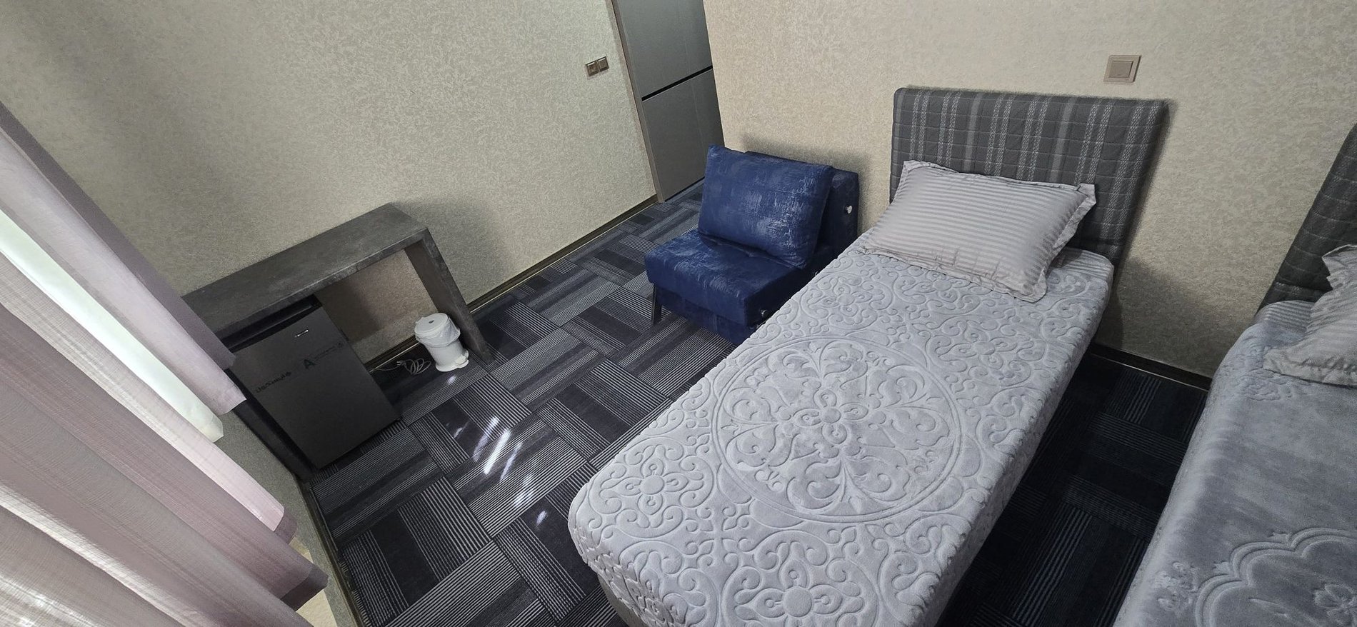 مجتمع اقامتی یک تخته فلت نیما اتاق ۱۲