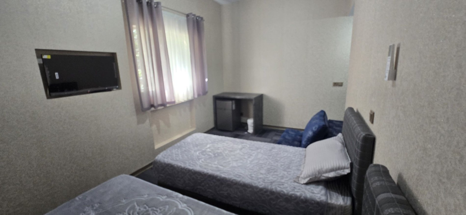 مجتمع اقامتی یک تخته فلت نیما اتاق ۱۲