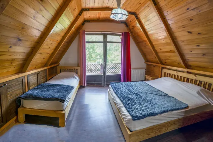 سوئیت سلامت صبا - واحد 6 - اتاق خواب ۳نفره