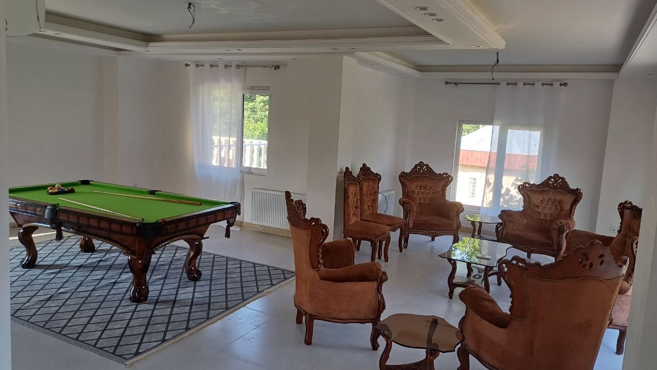 سه خوابه استخردار الماس دریاگوشه