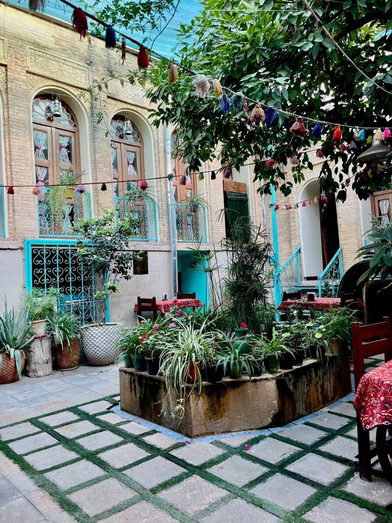 اقامتگاه سنتی ترنجستان - واحد دو تخته تویین ترنج