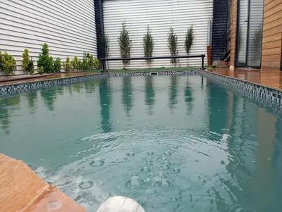 کلبه دوخوابه سوئیسی مقیم