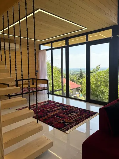 کلبه دوخوابه شیشه ای ملورین