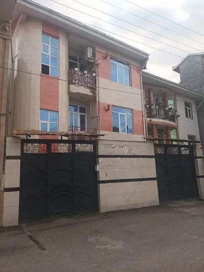 آپارتمان دوخوابه ستاره سرخ