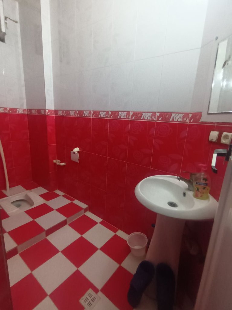 آپارتمان دوخوابه ستاره سرخ