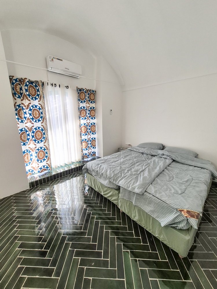 بوم گردی قالی باغ کوهپایه - واحد اندرونی