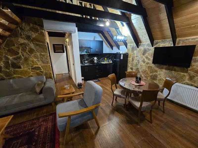 کلبه دوخوابه استخردارکلوز آپ