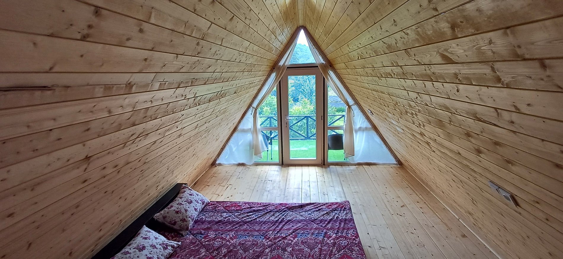 کلبه یک خوابه سوئیسی سرای پناه