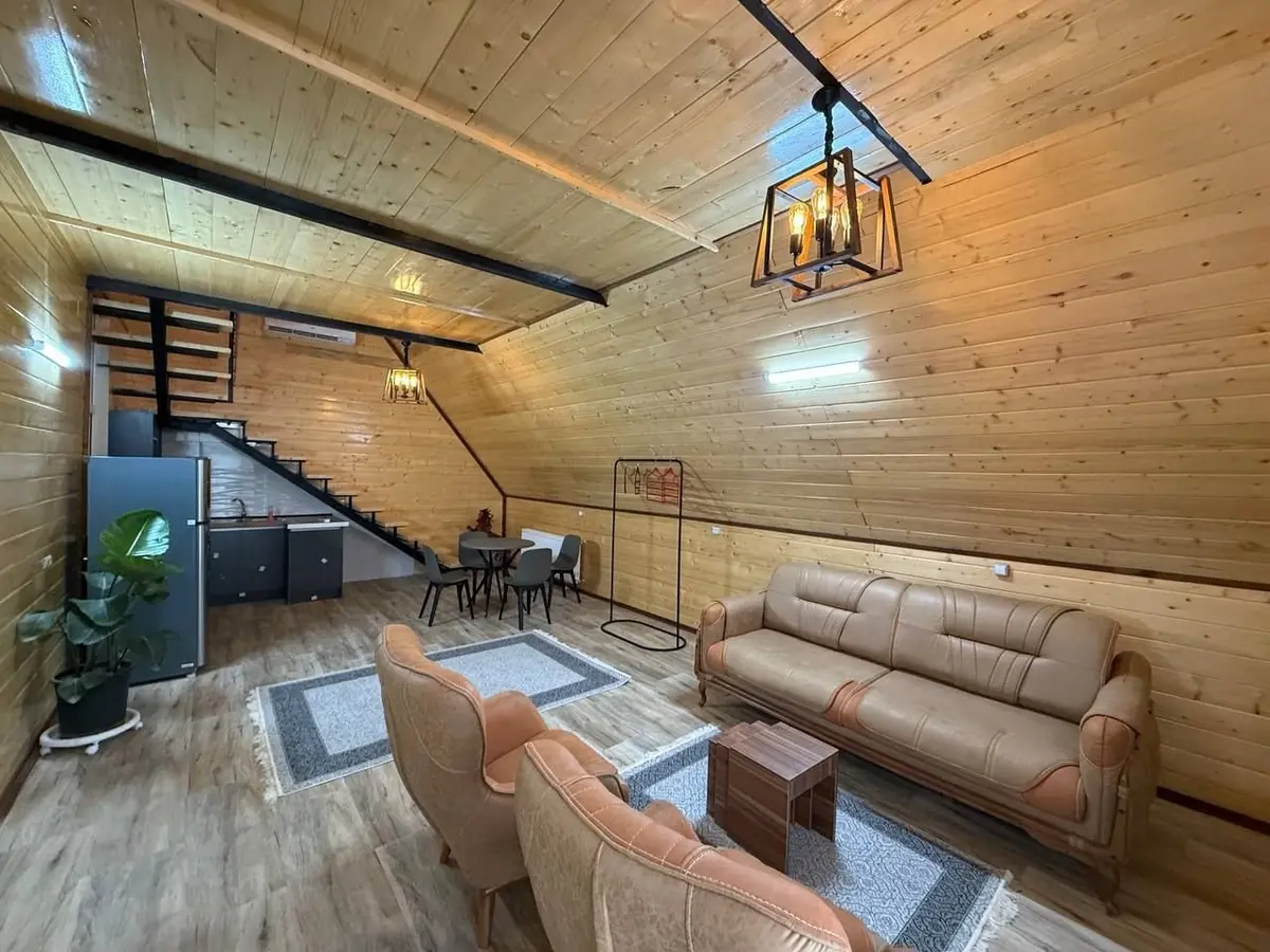 کلبه سه خوابه سوئیسی جکوزی دار البرز ۳