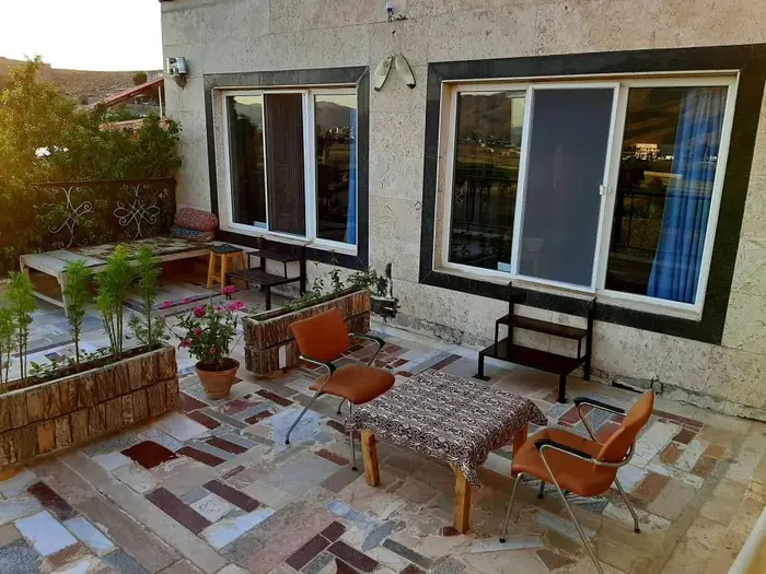 بوم گردی متا - واحد بامداد