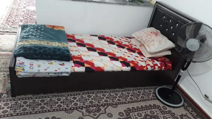 سوئیت فلت گل لاله - تخت یکنفره