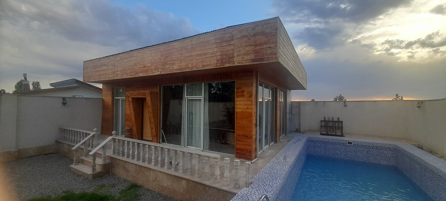 ویلا دوخوابه استخردار شمس 101