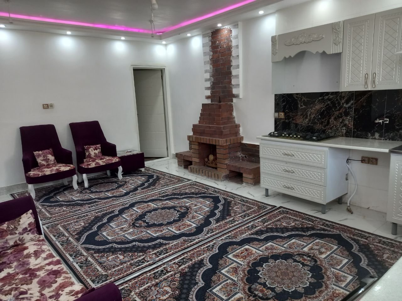 فلت شب های بیشه