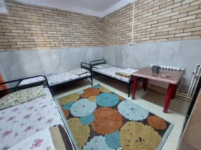 مسافرخانه نادر - واحد سه تخته5 ناصرخسرو