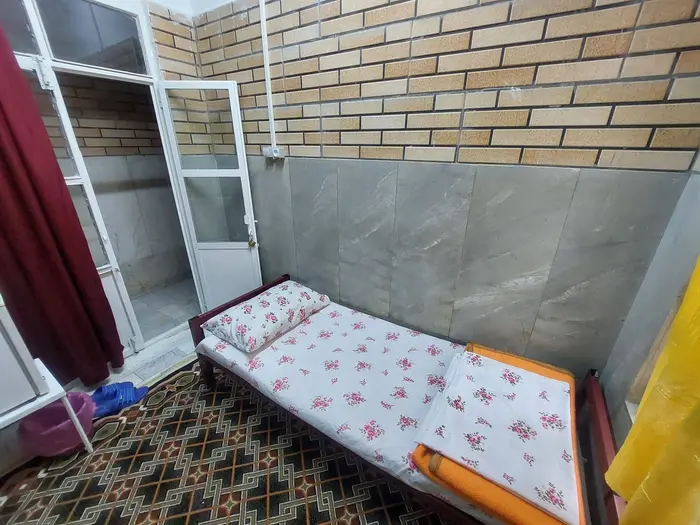 مسافرخانه نادر - واحد یک تخته ۱ ناصرخسرو