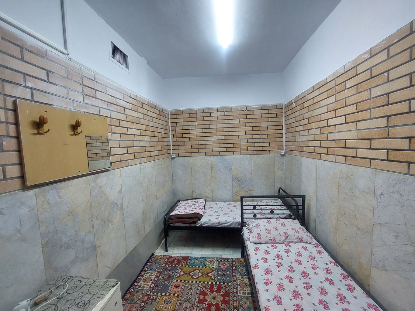 نادر - واحد دوتخته ۶۶ ناصرخسرو