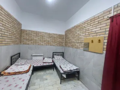 مسافرخانه نادر - واحد چهارتخته 2