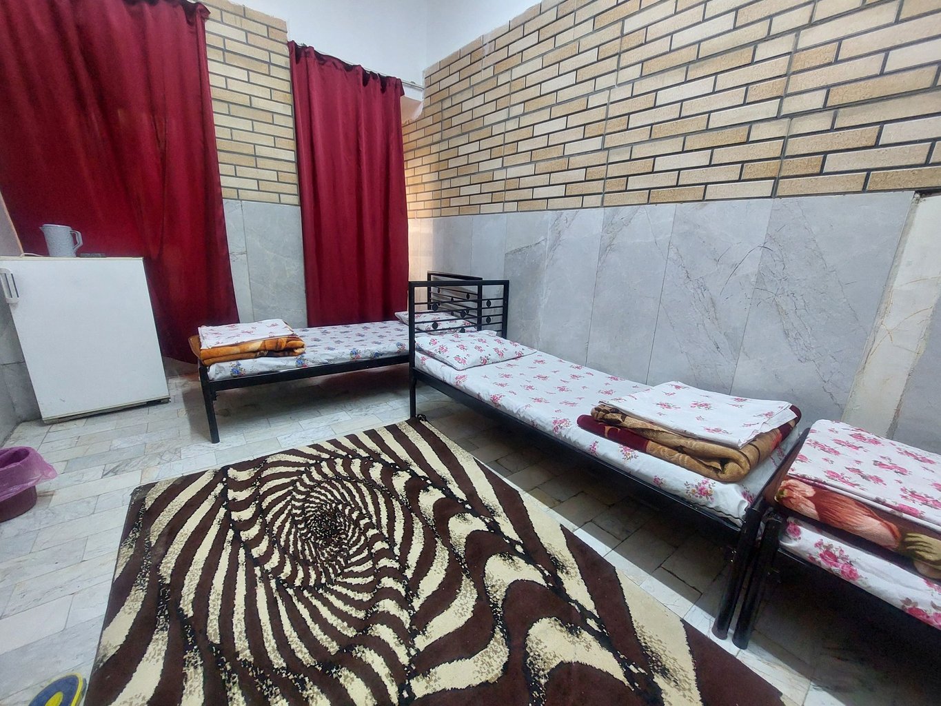 مسافرخانه نادر - واحد چهارتخته1 ناصرخسرو