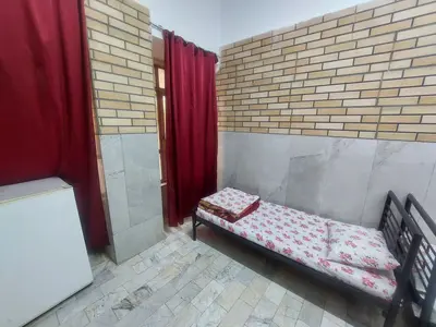 مسافرخانه نادر - واحد چهارتخته 2