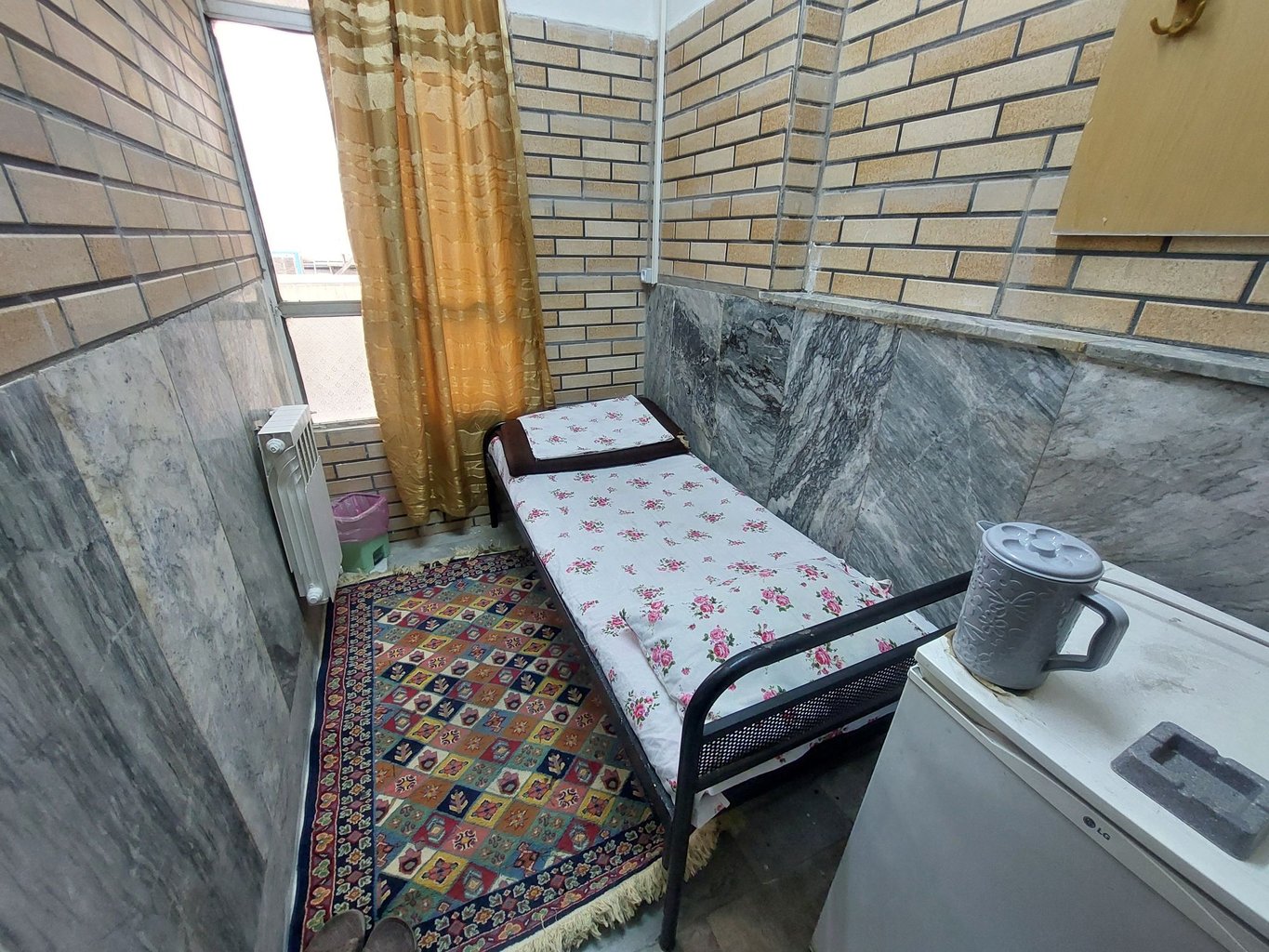 مسافرخانه نادر - واحد یک تخته ۴ ناصرخسرو