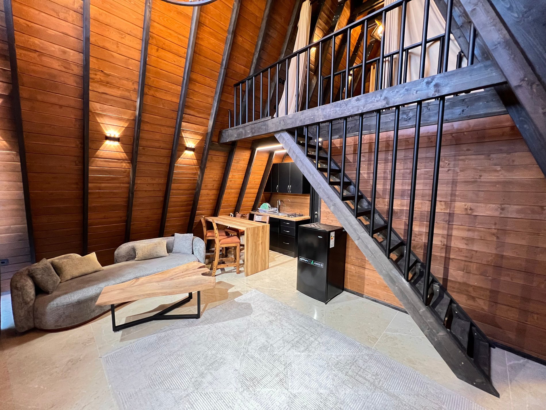 دوخوابه سوئیسی آگرین