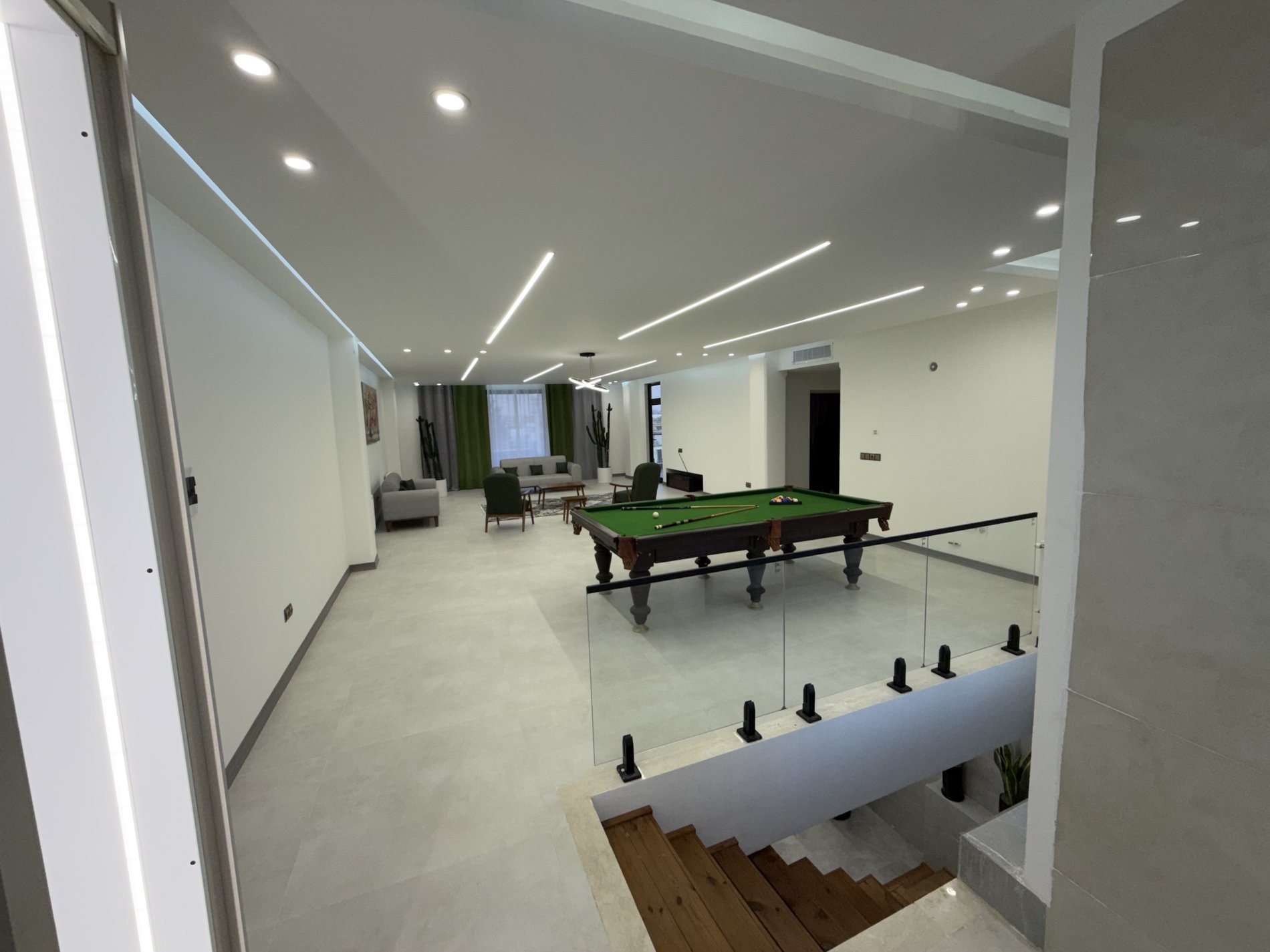 ویلا چهارخوابه دوبلکس استخردار آبگرم رهامیر