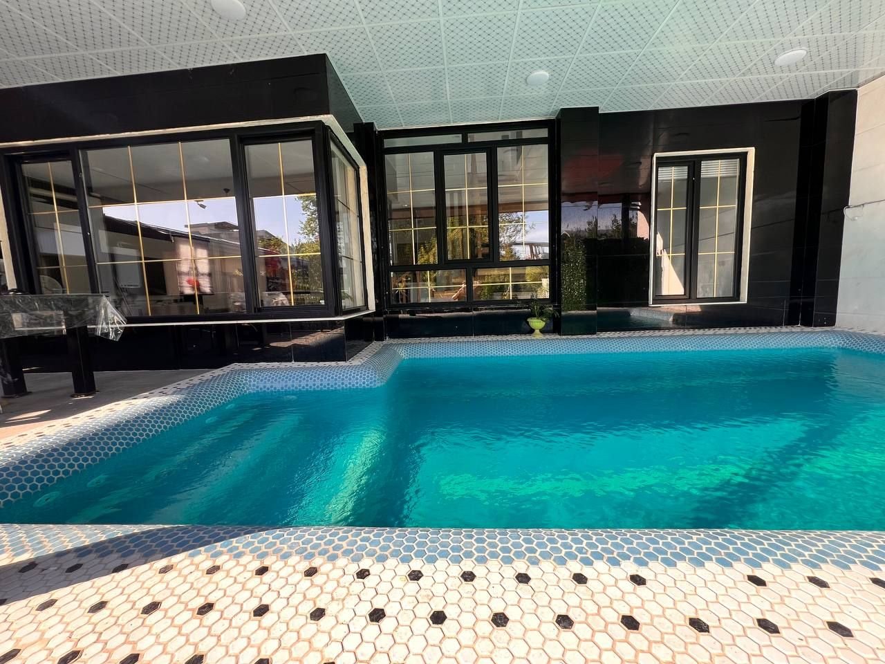 سه خوابه ساحلی استخردار بشمن