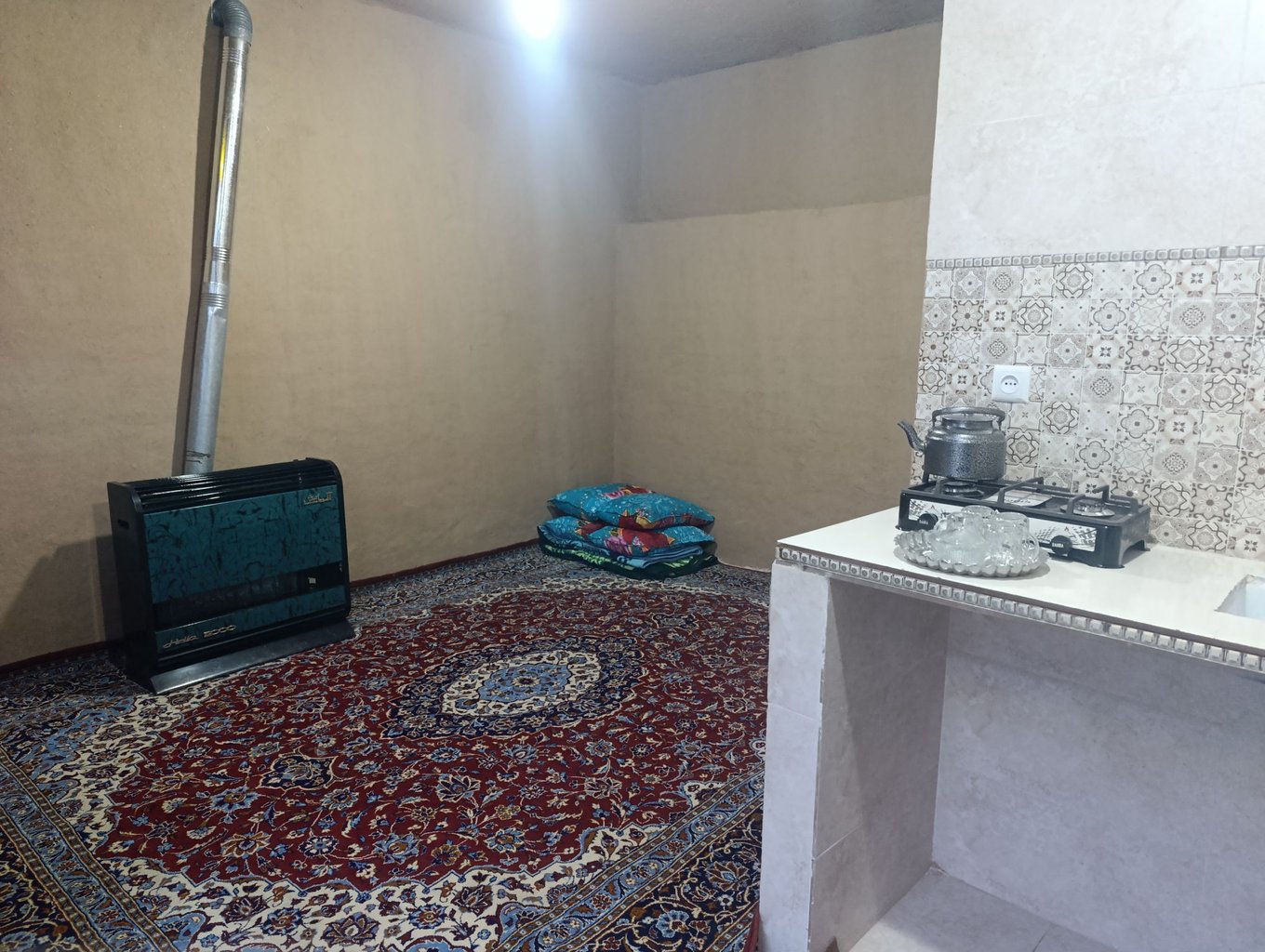 اقامتگاه سنتی جانان اتاق 2 سرخدار