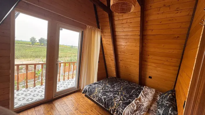 کلبه دوخوابه دوبلکس سوئیسی استخردار آبگرم مرتضوی