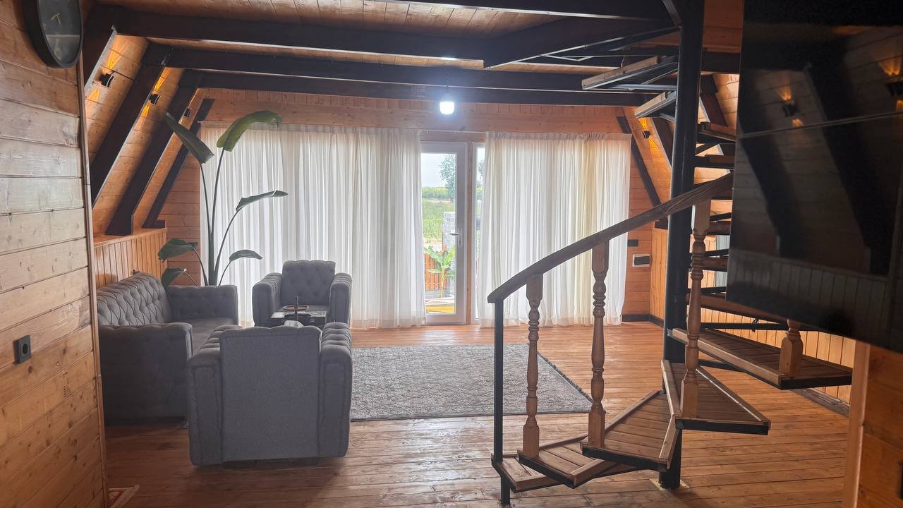 کلبه دوخوابه دوبلکس سوئیسی استخردار آبگرم مرتضوی