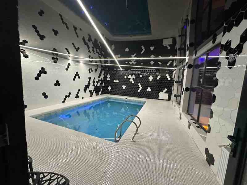 سه خوابه استخردار آبگرم آرامش 3