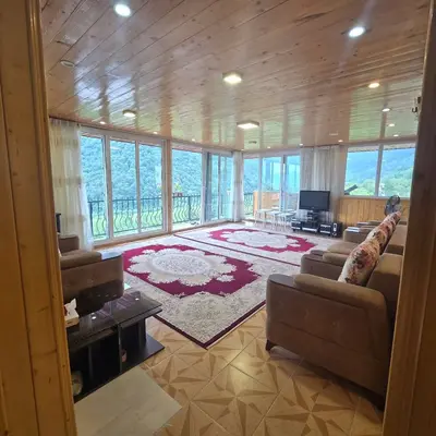 آپارتمان دوخوابه یاقوت شیشه ای