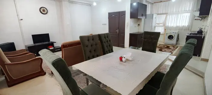 آپارتمان طبقه یک دو خوابه با پارکینگ