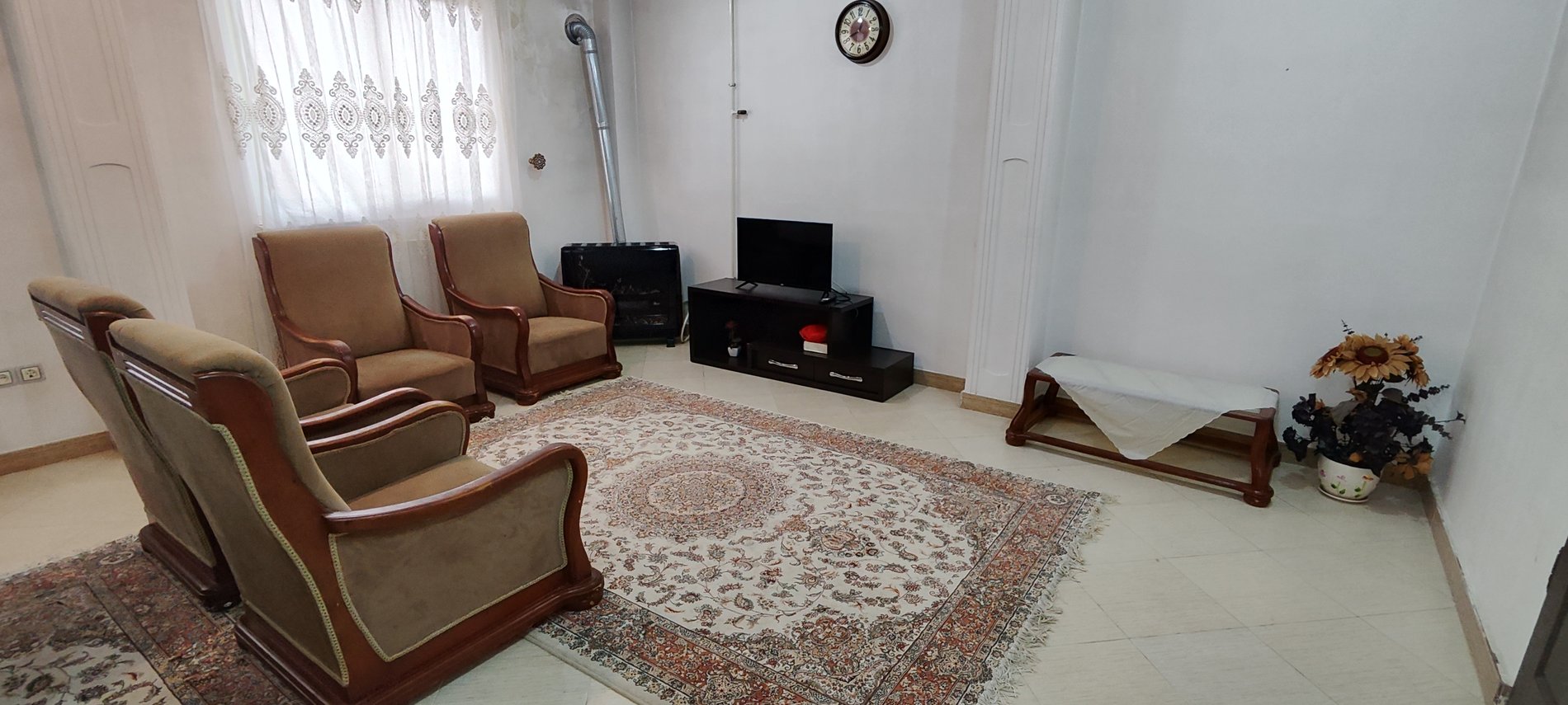 طبقه یک دو خوابه با پارکینگ