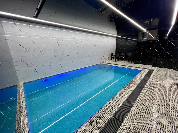 کلبه دوخوابه سوئیسی استخردار آوان