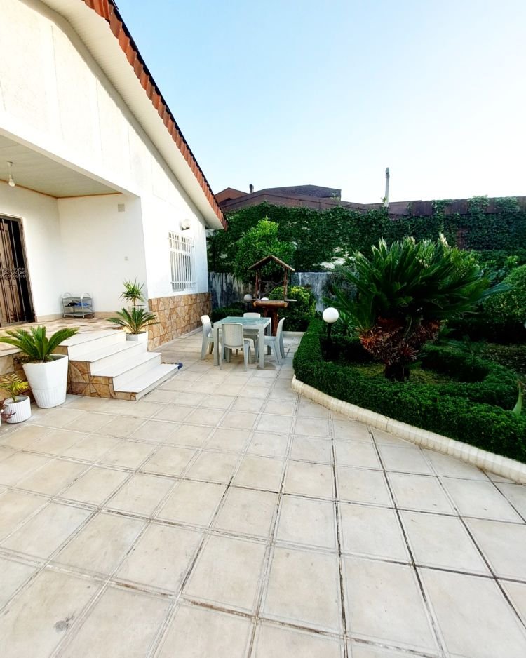 سه خوابه استخردار آبگرم مارینا