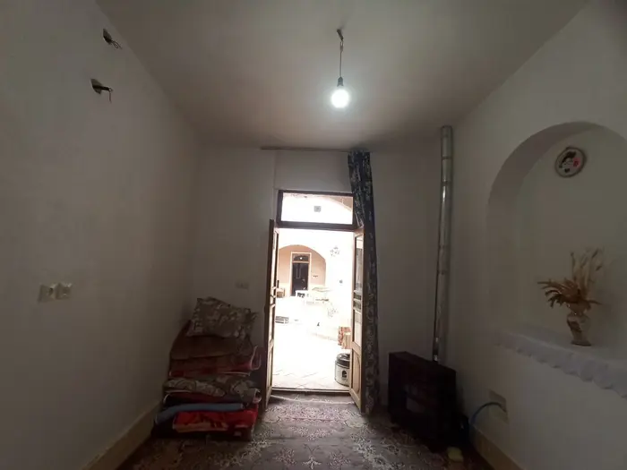 بوم گردی وارُن - واحد ۸ - اتاق شماره «۸»