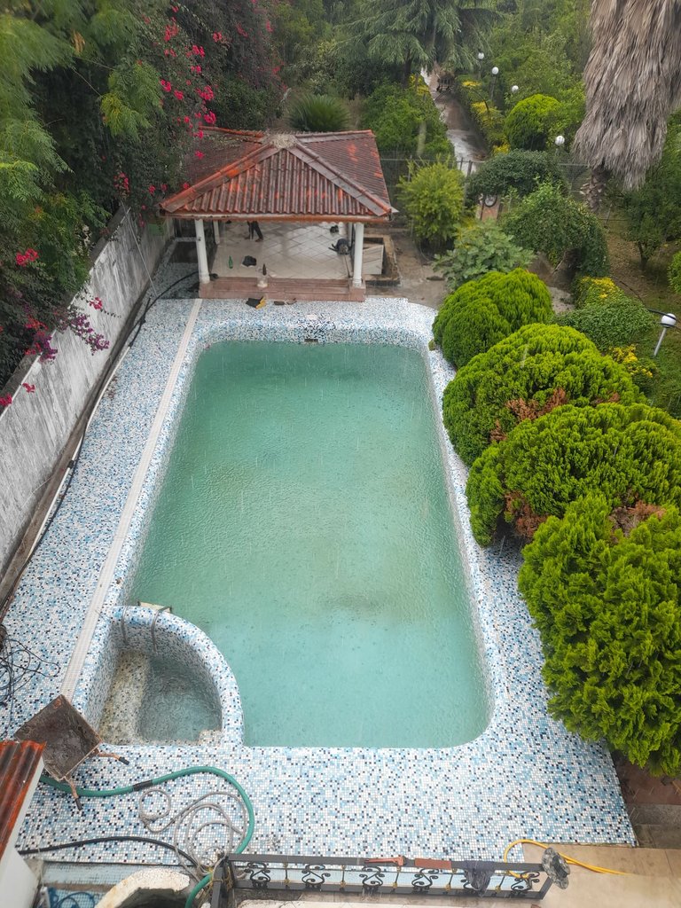 ویلا چهارخوابه ساحلی استخردار تریپلکس پلازا