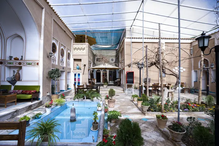 اقامتگاه سنتی عمارت یاس اصفهان - واحد شاهپسند 1