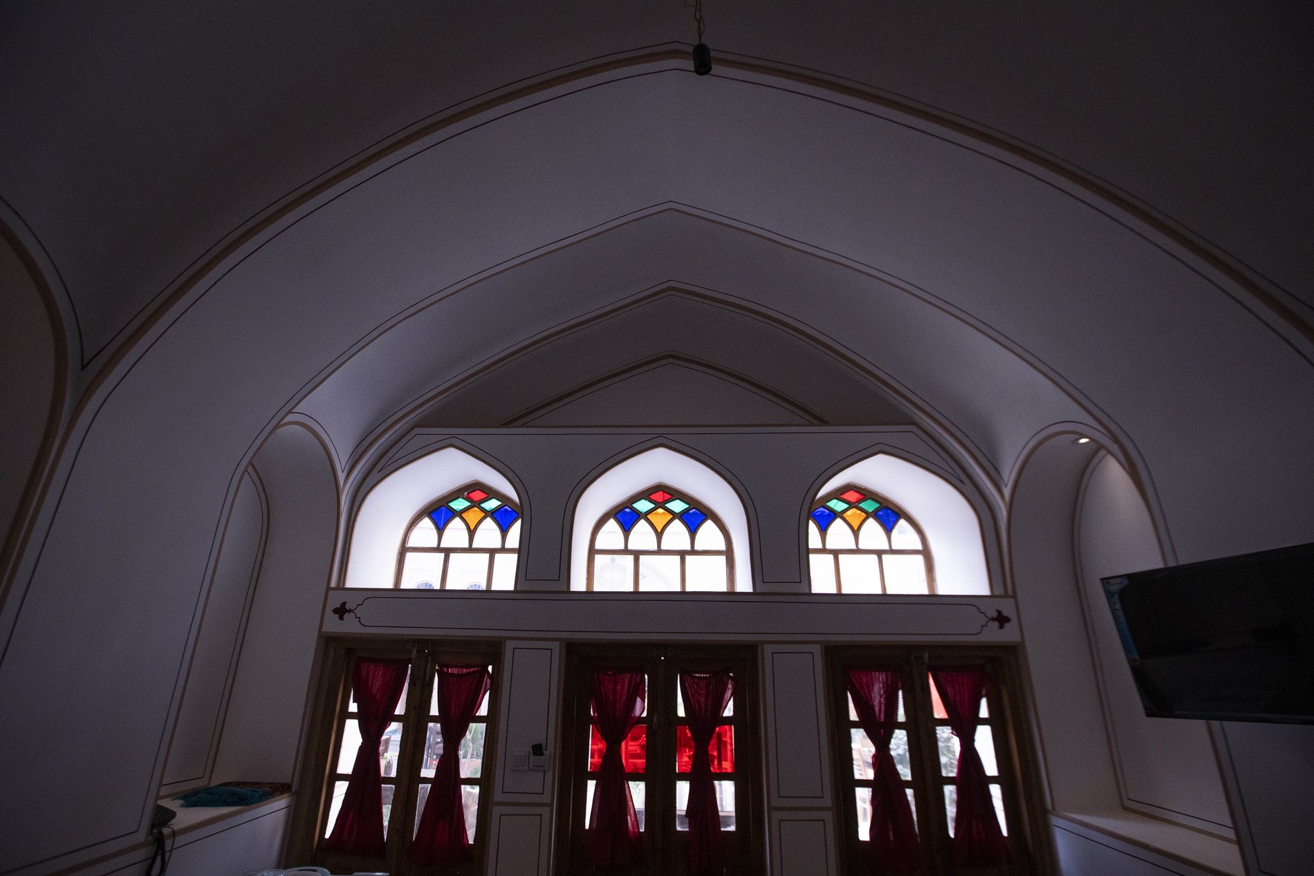 اقامتگاه سنتی عمارت یاس اصفهان - واحد ترنج