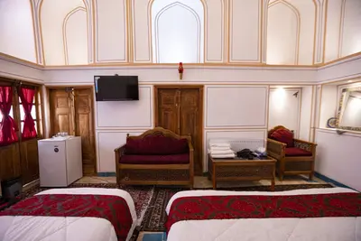 اقامتگاه سنتی عمارت یاس اصفهان - یاس اصفهان - واحد شاهپسند 2