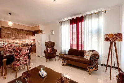 آپارتمان دوخوابه دنج ۳