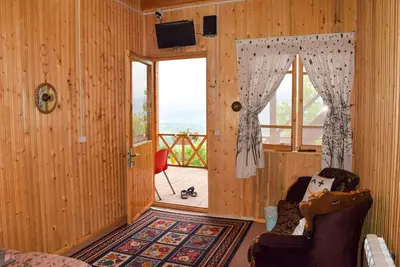 بومگردی بام گلسرک - واحد شقایق