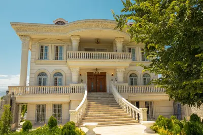 ویلا سه خوابه استخردار آبگرم عمارت مادر