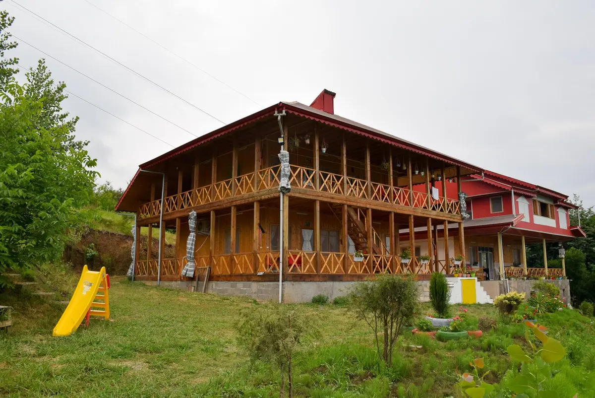 بوم گردی بام گلسرک - واحد شقایق